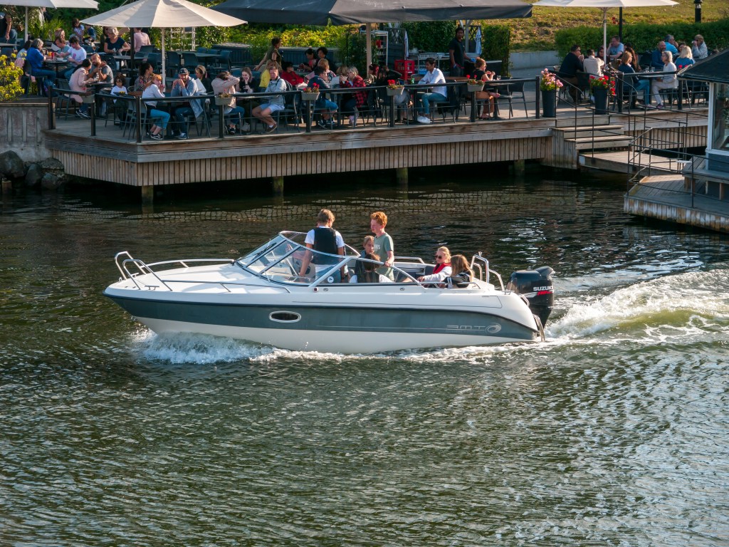 [Voorbeeld] Motorboot Sundeck 24 - Split, Kroatië